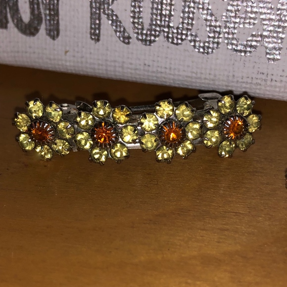 Gorgeous Colored Crystal Floral Barrettes - Picture 5 of 8